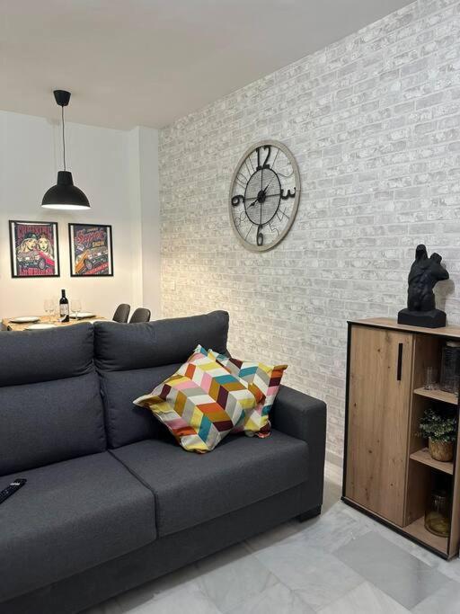 Moderno Apartamento Junto Al Mar- Apartamentos Don Diego توريمولينوس المظهر الخارجي الصورة